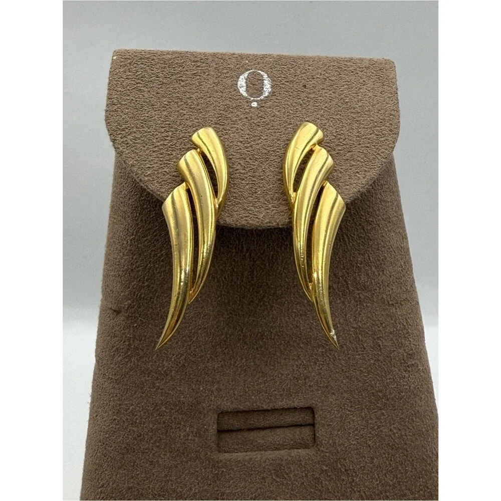 Givenchy Gold-Tone Sculptural Wave pierced Earrings